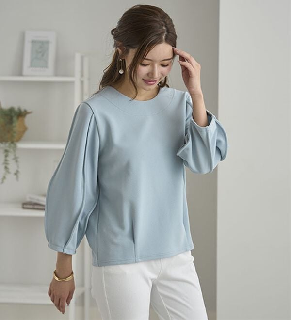 BELLUNA（ベルーナ）の「袖ボリュームタックプルオーバー（カットソー）」｜詳細画像