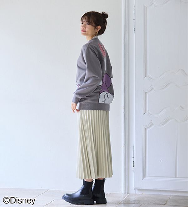 BELLUNA（ベルーナ）の「＜Ｄｉｓｎｅｙ＞【ドナルド＆デイジー】抱き着きプリント裏起毛トレーナー（カットソー）」｜詳細画像