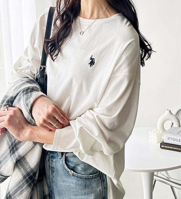 GeeRA（ジーラ）の「【Ｕ．Ｓ．ＰＯＬＯ ＡＳＳＮ】オーバーサイズ刺しゅうロンＴ（カットソー）」｜オフホワイト