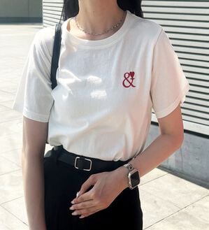 GeeRA（ジーラ）の「アンドハート刺しゅうＴシャツ（Tシャツ）」｜オフホワイト&times;レッド