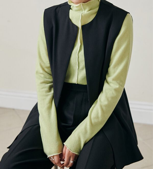 RANAN（ラナン）の「前後２ＷＡＹ！メロウ使いニットソーフリルプルオーバー（カットソー）」｜詳細画像