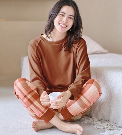 LAVIENNE（ラヴィエンヌ）の「とろける綿混スウェットセットアップ（パジャマ・ルームウェア）」