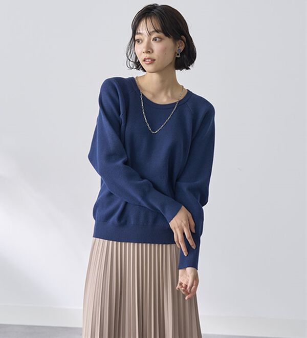 BELLUNA（ベルーナ）の「トレーナー感覚！きれいめカジュアルさんのためのニットトレーナー（ニット・セーター）」｜詳細画像