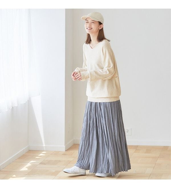 Viola e Viola（ヴィオラ エ ヴィオラ）の「【静電気防止】綿１００％Ｖネックドルマンセーター＜Ｍ～４Ｌ＞（ニット・セーター）」｜詳細画像