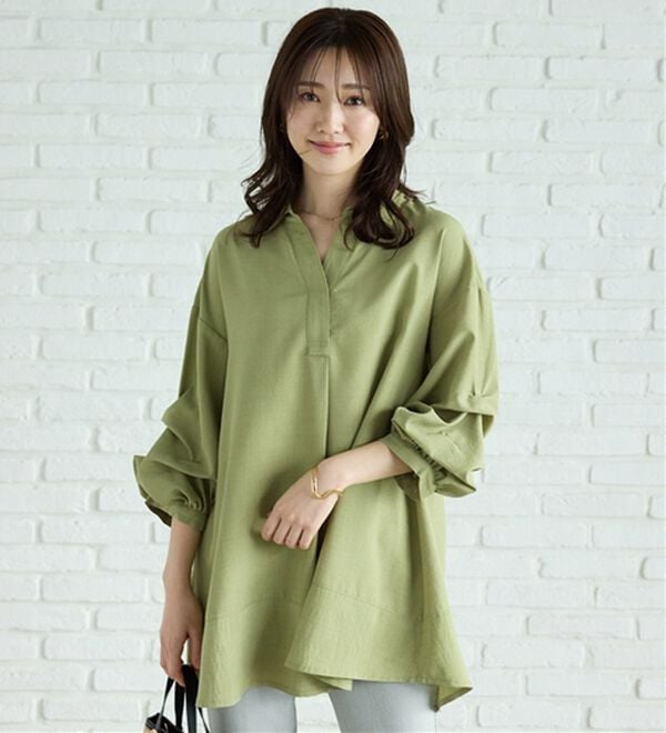 BELLUNA（ベルーナ）の「麻調素材袖タックデザインシャツチュニック（チュニック）」｜詳細画像