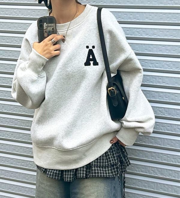 GeeRA（ジーラ）の「サガラ刺繍裏起毛スウェット（トレーナー・スウェット）」｜詳細画像