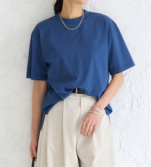 BELLUNA（ベルーナ）の「【汗ジミ対策◎】＜エアリーアイスコットン＞オーバーサイズＴシャツ【選べる袖丈】（カットソー）」｜ネイビー