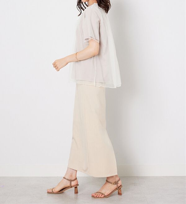 BELLUNA（ベルーナ）の「チュール重ねロゴプリントプルオーバー（カットソー）」｜詳細画像