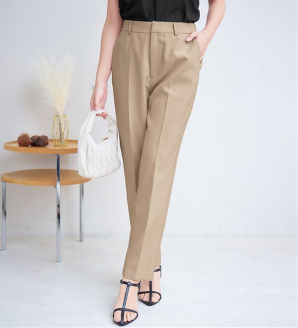 alotta（アロッタ）の「褒められ美脚テーパードパンツ（テーパードパンツ）」｜詳細画像