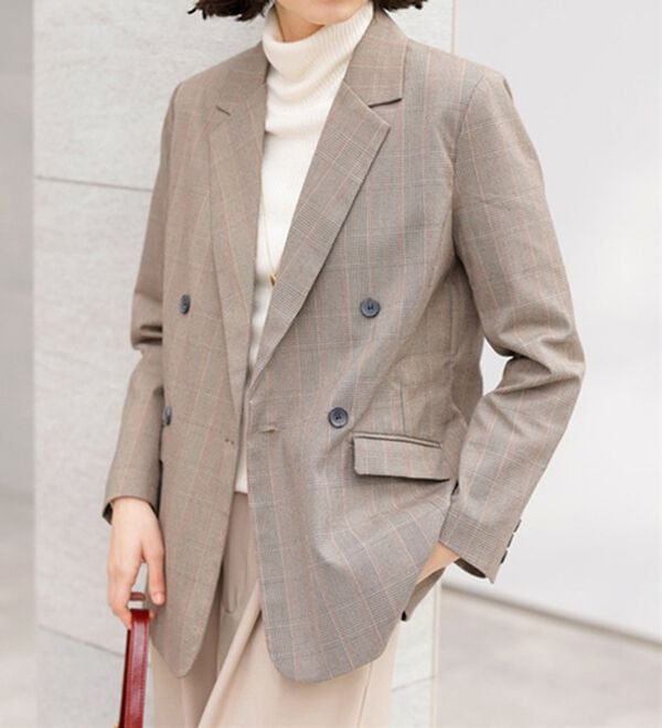 GeeRA（ジーラ）の「洗える！ストレッチカセットスーツ（その他ワンピース）」｜ダブルボタン/ブラウンチェック