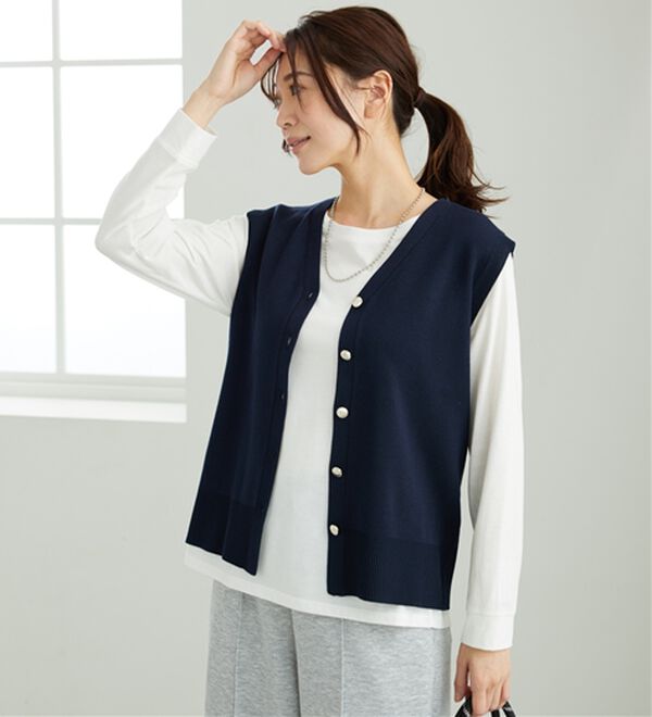 「金ボタン使いニットベスト（ベスト）」｜詳細画像