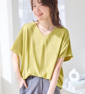 Viola e Viola（ヴィオラ エ ヴィオラ）の「ひんやり！美人シルエット叶えるドルマントップス（カットソー）」｜イエロー