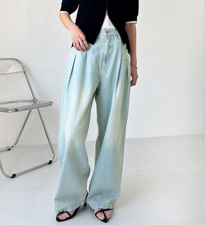 GeeRA（ジーラ）の「２タックワイドデニムパンツ（フルレングスパンツ）」｜サックス