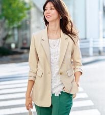 BELLUNA（ベルーナ）の「＜楽スタフィット＞【夏用】選べる丈！テーラードジャケット（テーラードジャケット）」