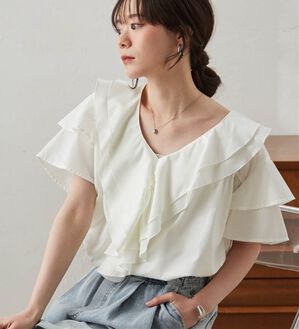 RANAN（ラナン）の「ビッグカラーフリルハーフスリーブブラウス（シャツ）」｜ホワイト
