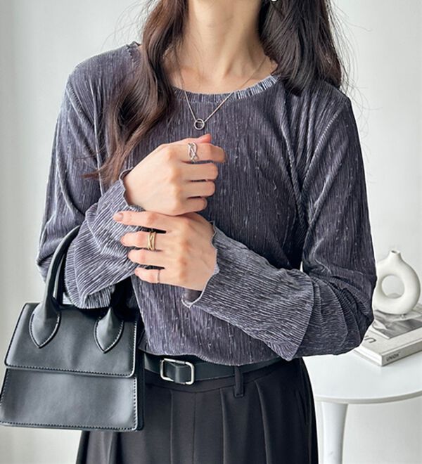 GeeRA（ジーラ）の「ベロアプリーツカットソー（カットソー）」｜詳細画像