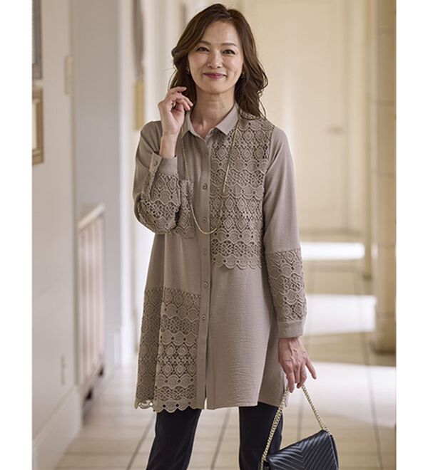 BELLUNA（ベルーナ）の「ケミカルレース使い切替デザインブラウス（チュニック）」｜詳細画像