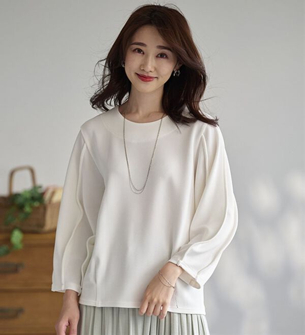 BELLUNA（ベルーナ）の「袖ボリュームタックプルオーバー（カットソー）」｜詳細画像