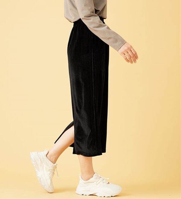 BELLUNA（ベルーナ）の「ベロア素材ナロースカート（ロングスカート）」｜詳細画像