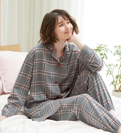 LAVIENNE（ラヴィエンヌ）の「綿１００％ふんわり柔か微起毛パジャマ（パジャマ・ルームウェア）」