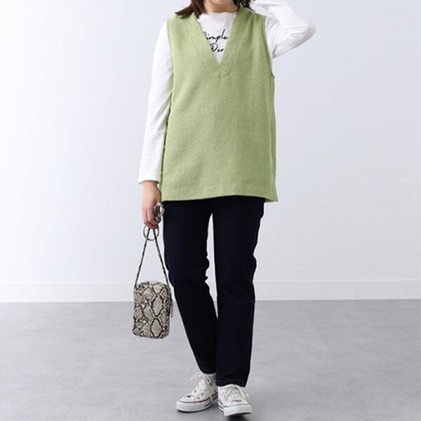 BELLUNA（ベルーナ）の「ブークレー素材ボタン使いベスト（ベスト）」｜詳細画像