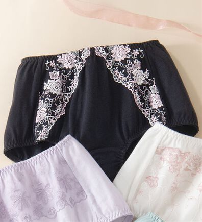 LAVIENNE（ラヴィエンヌ）の「綿９５％のすっぽり華やかショーツ　単品（ショーツ）」