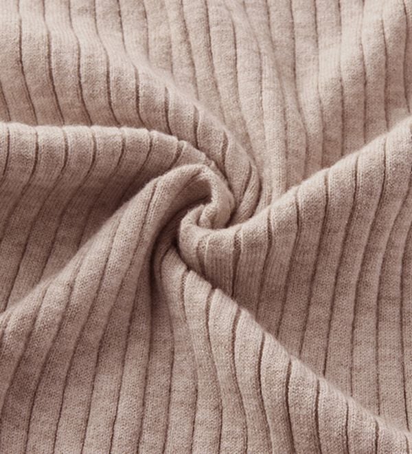 GeeRA（ジーラ）の「【再入荷】レイヤード風モチっと柔らかリブニット（ニット・セーター）」｜詳細画像