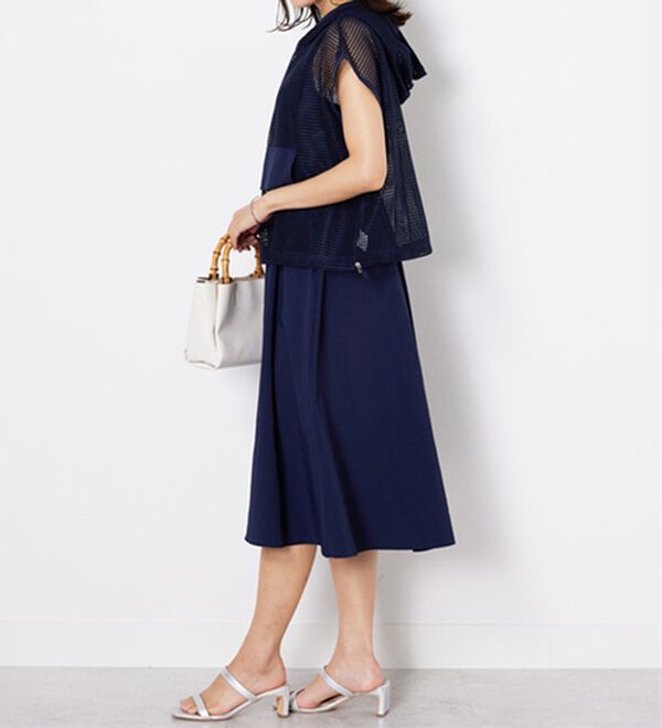 BELLUNA（ベルーナ）の「2点セット【Ｌａｇｒｉｌｕａ】メッシュ使いワンピースアンサンブル（その他ワンピース）」｜詳細画像