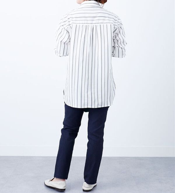 BELLUNA（ベルーナ）の「＜ＳＯＬＯＴＥＸ　Ｒ＞パールボタンチュニック（シャツ）」｜詳細画像