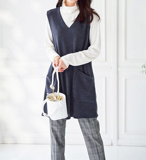 BELLUNA（ベルーナ）の「杢調素材ポケットデザインジャンパードレス（ジャンパースカート）」｜詳細画像