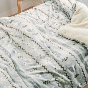 iellio（イエリオ）の「【８日間限定価格】もこもこボアとフランネルの毛布にもなるあったか布団カバー＜フランネル・北欧調・肌ざわり＞（掛布団カバー）」｜シュナウザー