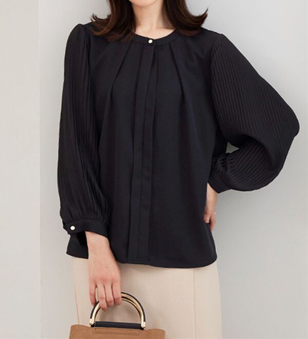 BELLUNA（ベルーナ）の「＜セレモニースタイル＞袖プリーツデザインブラウス（ブラウス）」｜詳細画像