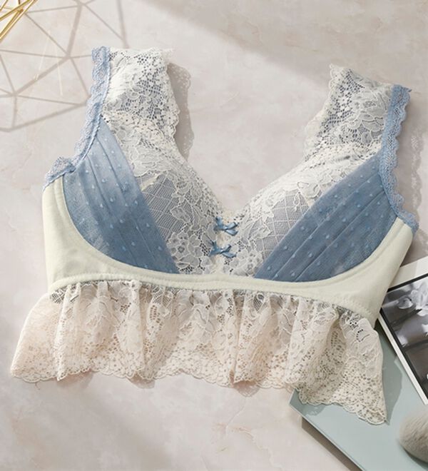 YU'NOW（ユナウ）の「まる胸メイクのちゅるんナイトブラ（ブラジャー）」｜ブルー系