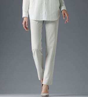 BELLUNA（ベルーナ）の「透けにくいグレー！ストレートパンツ（フルレングスパンツ）」｜グレー