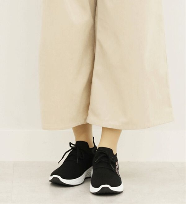 BELLUNA（ベルーナ）の「サイドポイント軽量ニットスニーカー（スニーカー）」｜詳細画像