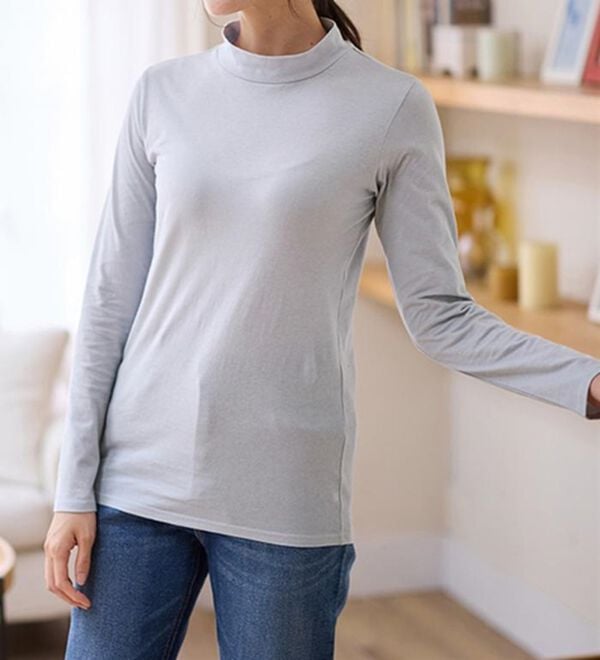 LAVIENNE（ラヴィエンヌ）の「【選べる襟！】綿１００％吸湿発熱あったかインナー（肌着・インナーウェア）」｜詳細画像