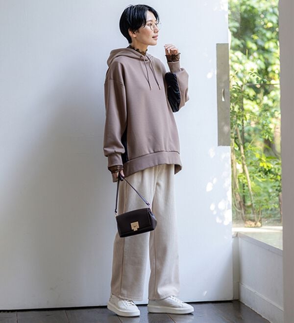 BELLUNA（ベルーナ）の「【重ね着インナー】シアー素材ハイネックインナープルオーバー（カットソー）」｜詳細画像