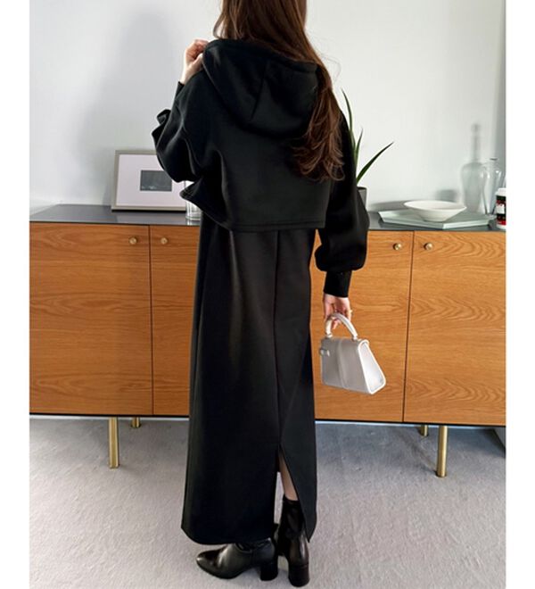 GeeRA（ジーラ）の「セットアップ風ハーフジップワンピース（カットソーワンピース）」｜詳細画像