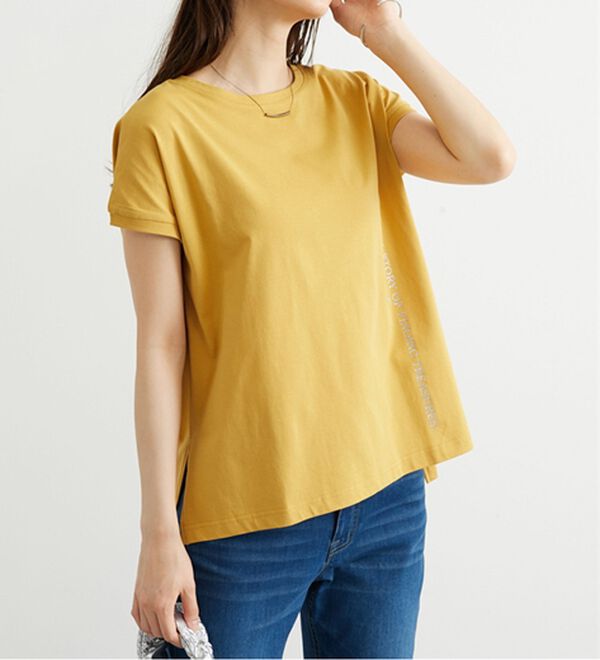 BELLUNA（ベルーナ）の「ラメプリント縦ロゴゆったりプルオーバー（カットソー）」｜詳細画像