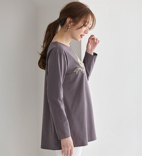 BELLUNA（ベルーナ）の「一枚で着映えるデコラＴ（長袖）（チュニック）」｜詳細画像