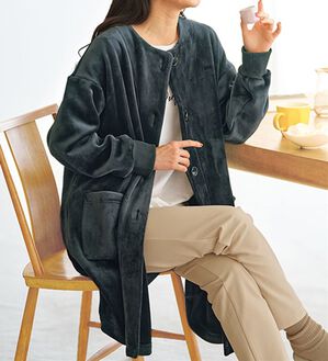 BELLUNA（ベルーナ）の「ふんわりなめらか裏ベロアカーデワンピース（その他カーディガン）」｜チャコール