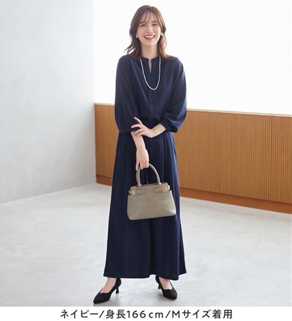 Viola e Viola（ヴィオラ エ ヴィオラ）の「【２点セット】入卒も！お仕事も！楽ちんスキッパーブラウス（ブラウススーツ）」｜詳細画像