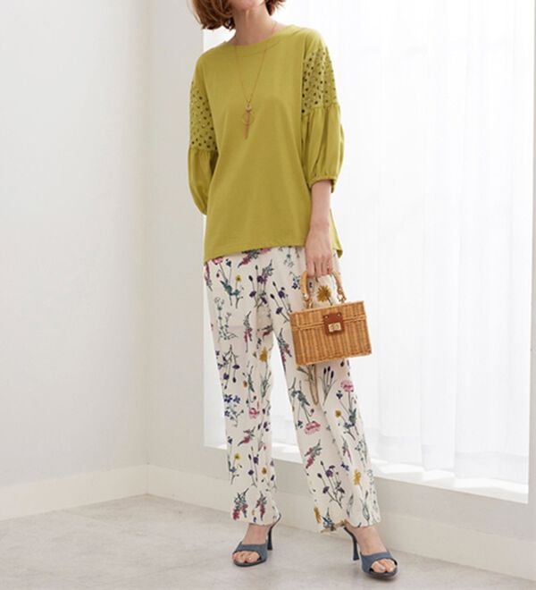 BELLUNA（ベルーナ）の「ボリューム袖レース切替プルオーバー（カットソー）」｜詳細画像