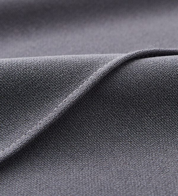 GeeRA（ジーラ）の「センターラインセミフレアカットパンツ（フルレングスパンツ）」｜詳細画像