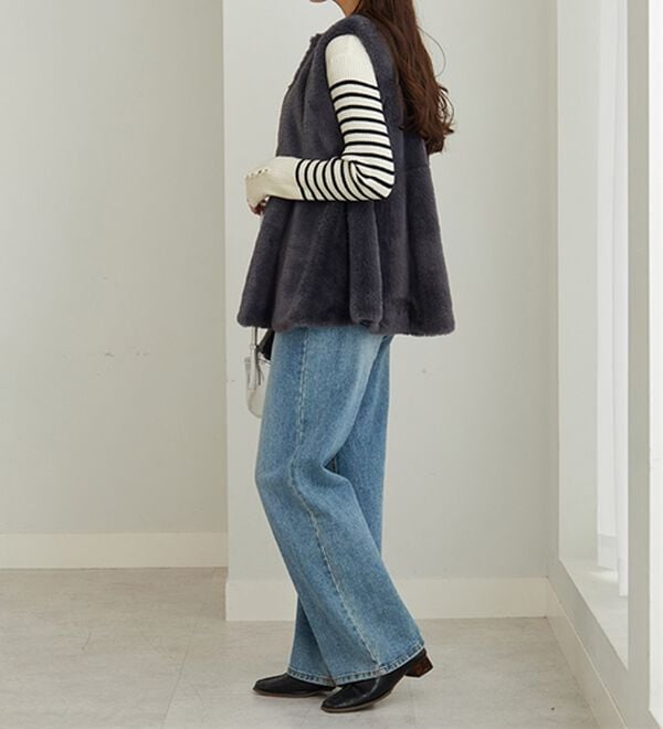 GeeRA（ジーラ）の「配色デザインくるみボタン付リブニット（ニット・セーター）」｜詳細画像