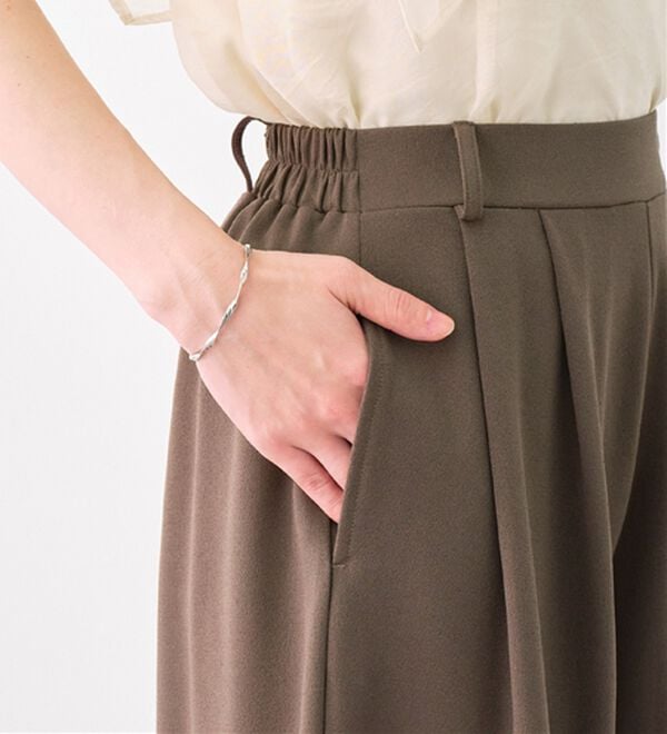 alotta（アロッタ）の「【４つの機能付】ひんやりドレープパンツ（ワイドパンツ・ガウチョ）」｜詳細画像