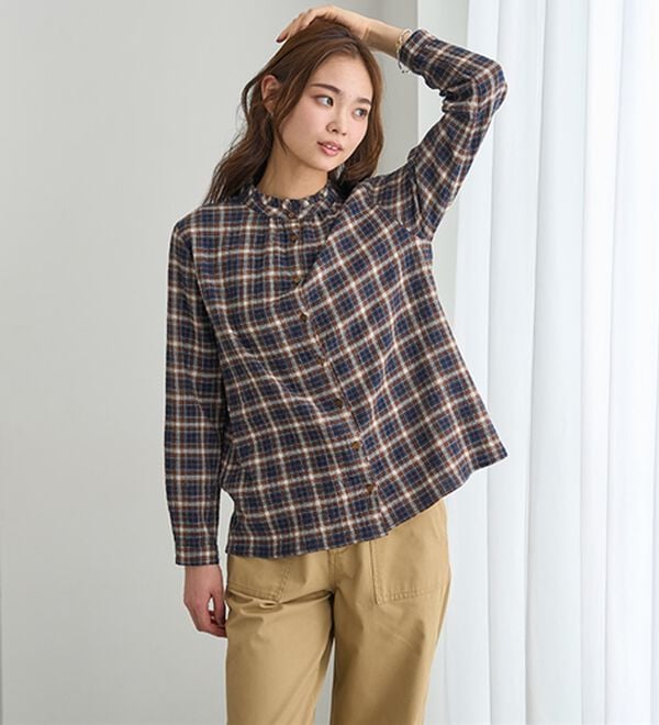 BELLUNA（ベルーナ）の「柔らかコットン衿フリルシャツ（ブラウス）」｜詳細画像