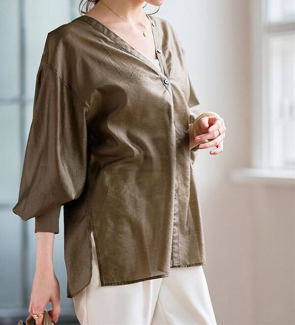 RANAN（ラナン）の「ディープVネックシアーシャツ（シャツ）」｜詳細画像