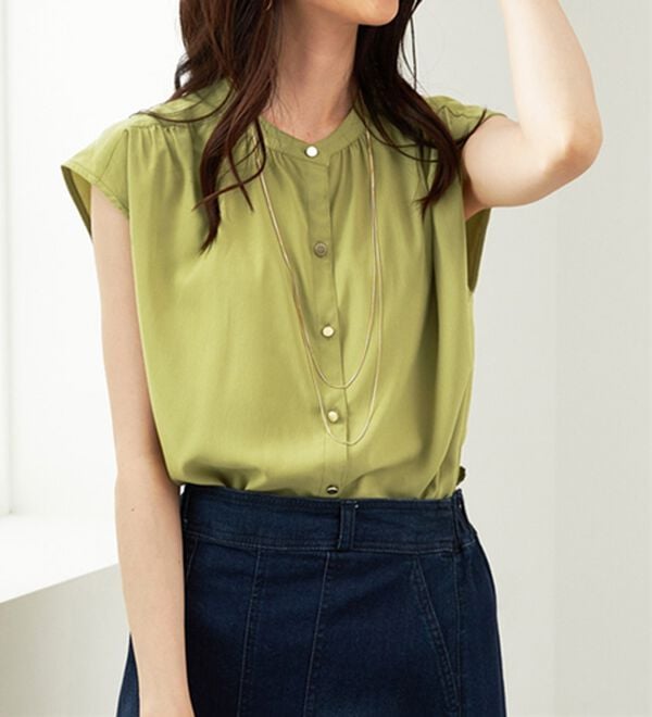 BELLUNA（ベルーナ）の「ギャザー使いフレンチスリーブブラウス（ブラウス）」｜詳細画像