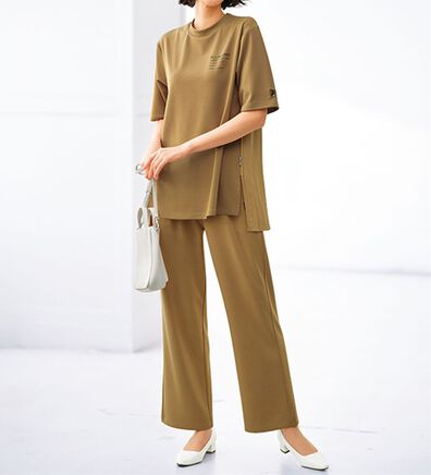 BELLUNA（ベルーナ）の「＜ＦＩＬＡ＞サラッと快適！バックプリーツセットアップ（セットアップ）」